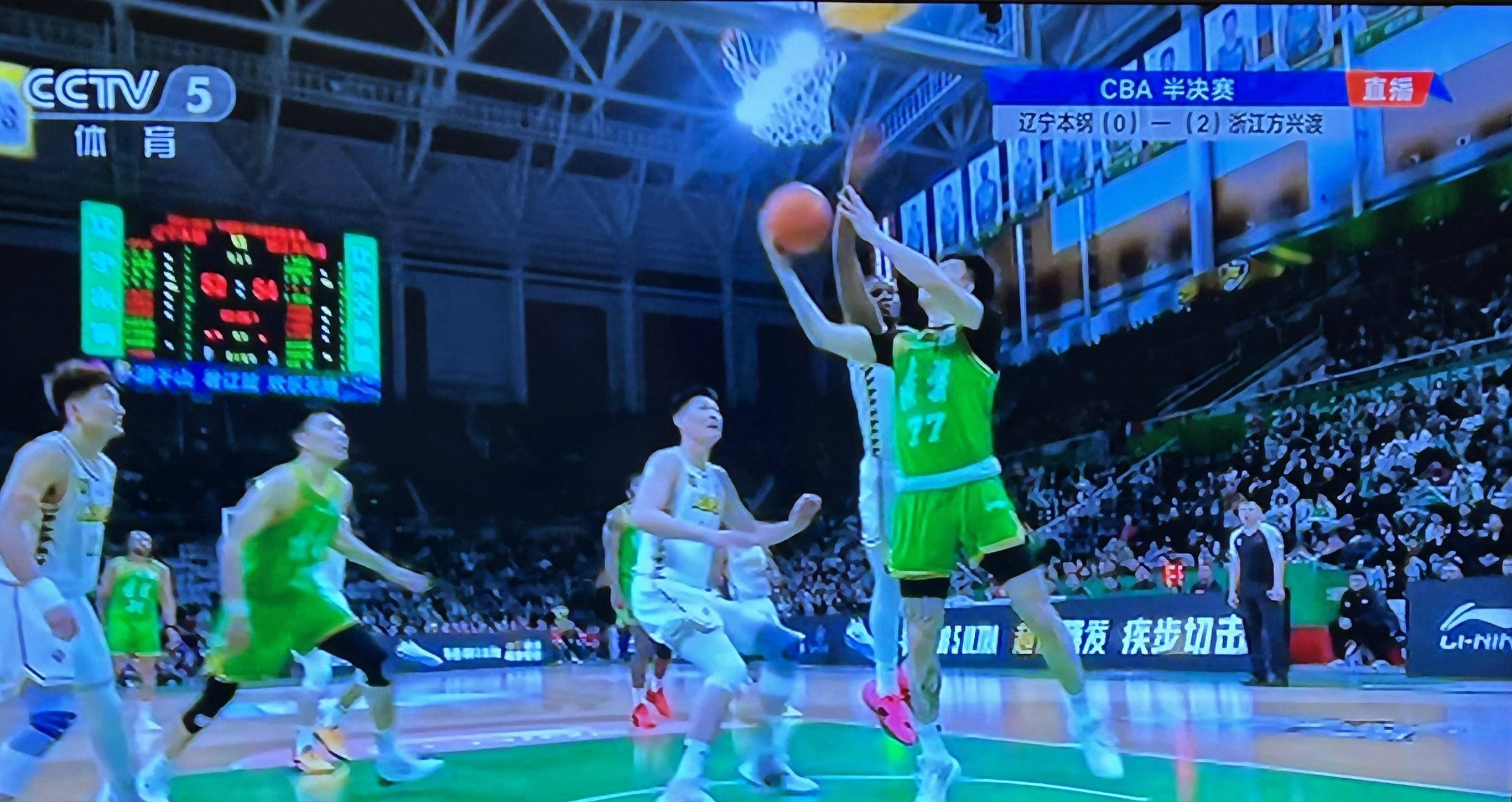 平稳发挥，球队赢得比赛见涨