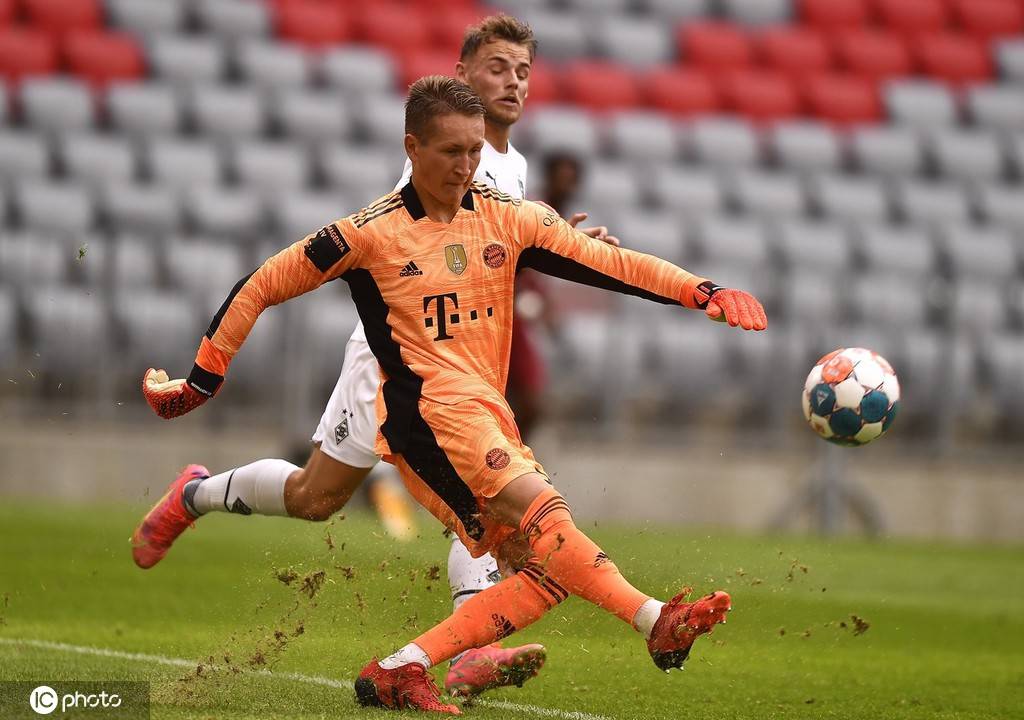 北美球员代表本土成为友谊赛冠军