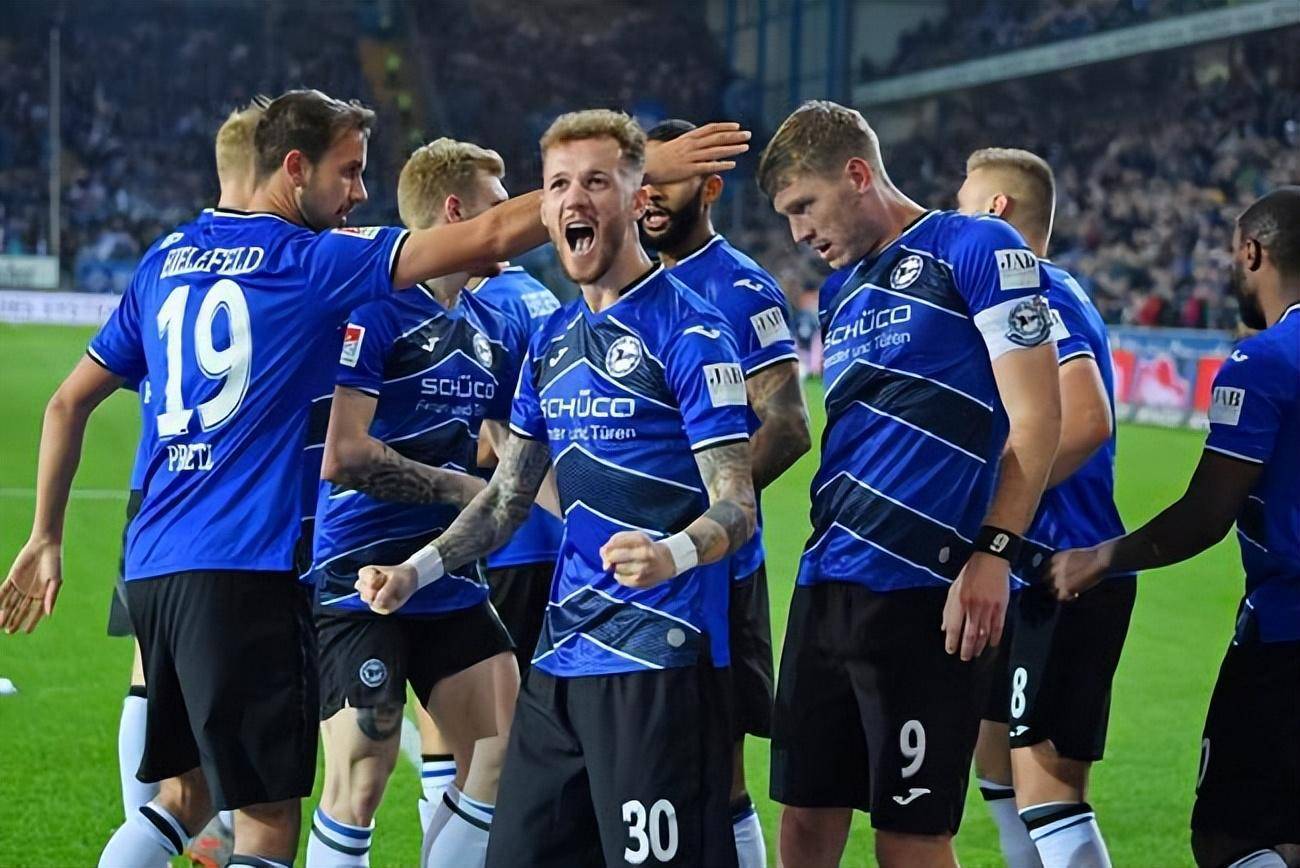 柏林赫塔客场小胜RB莱比锡，迎来转机的简单介绍