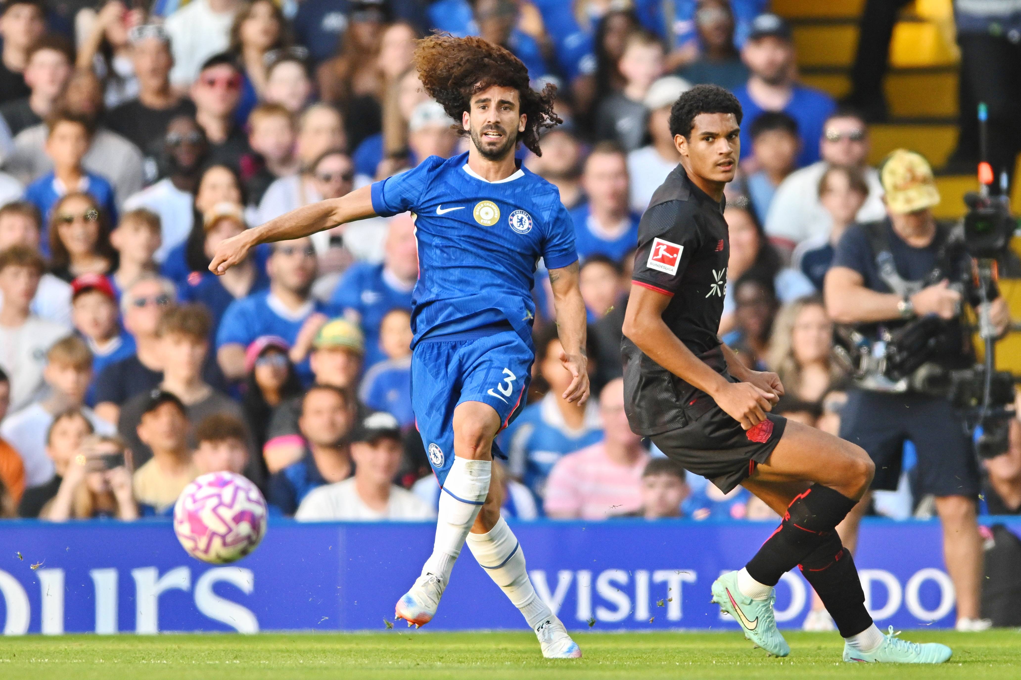 切尔西遭遇主场失利,萨里面临挑战的简单介绍 切尔西遭遇主场失利,萨里面临挑战的简单介绍