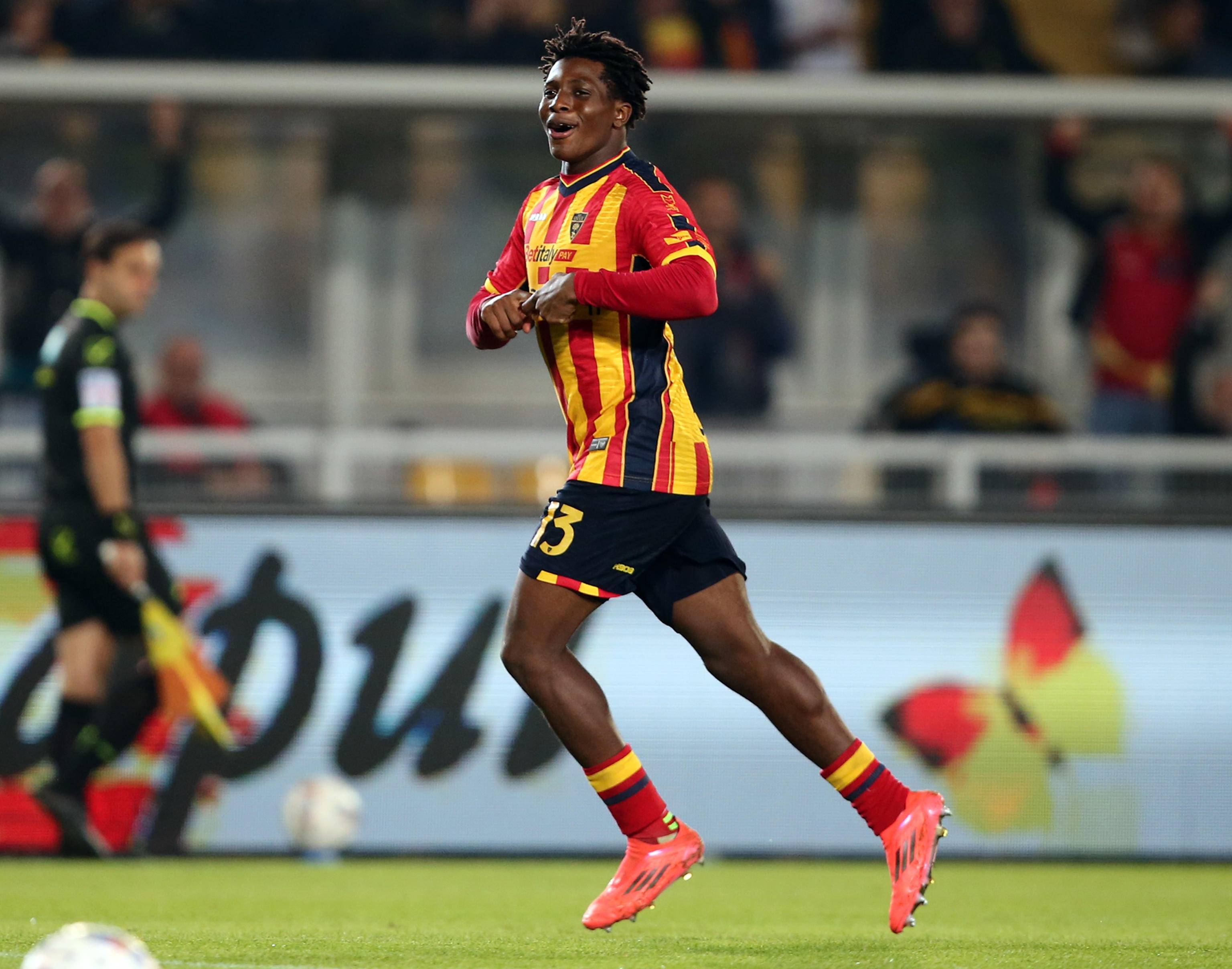 曼谷联逆转晋级，成功晋级十六强