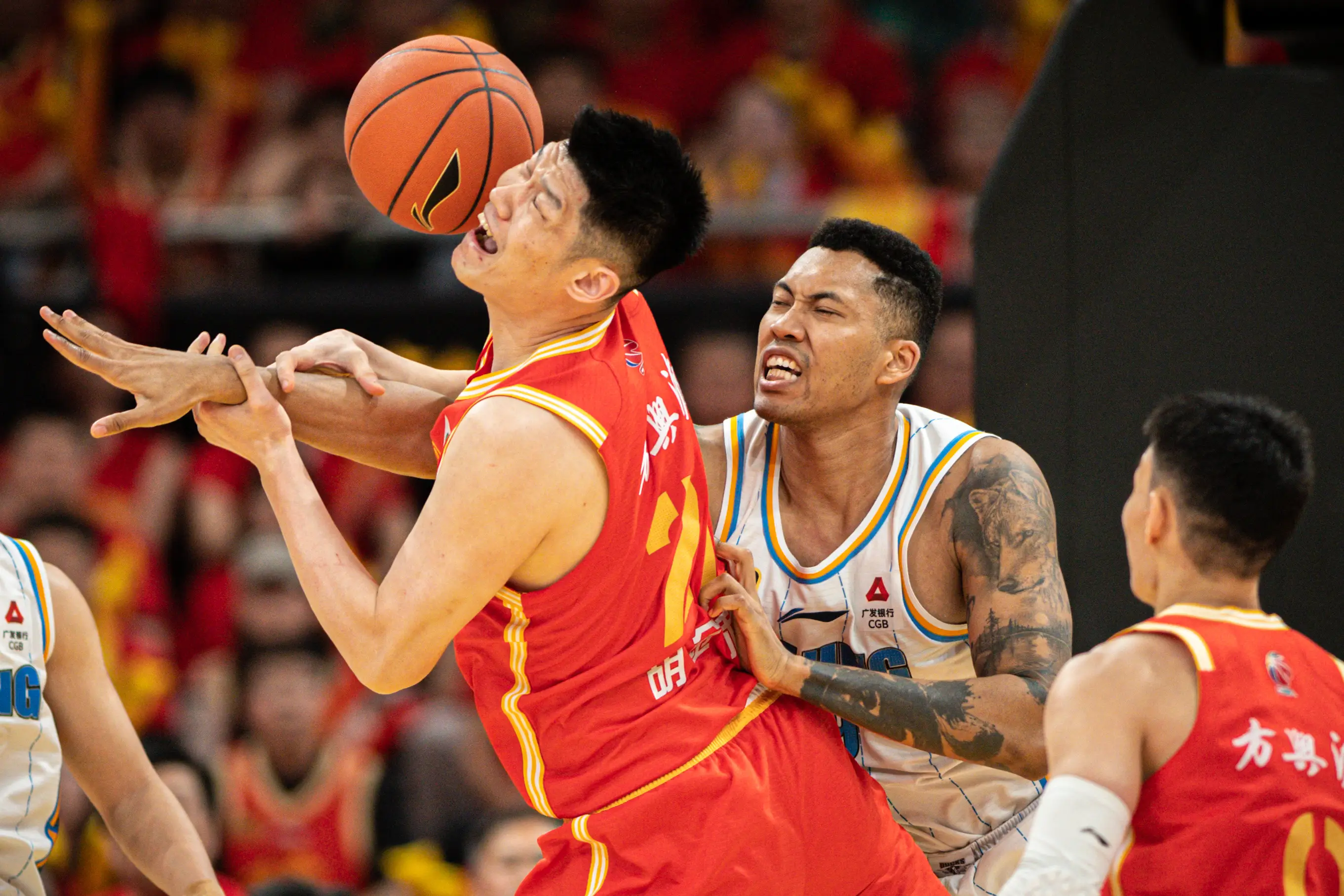 瞩目焦点:联赛冠军将诞生,各队展开激烈争夺的简单介绍 瞩目焦点:联赛冠军将诞生,各队展开激烈争夺的简单介绍