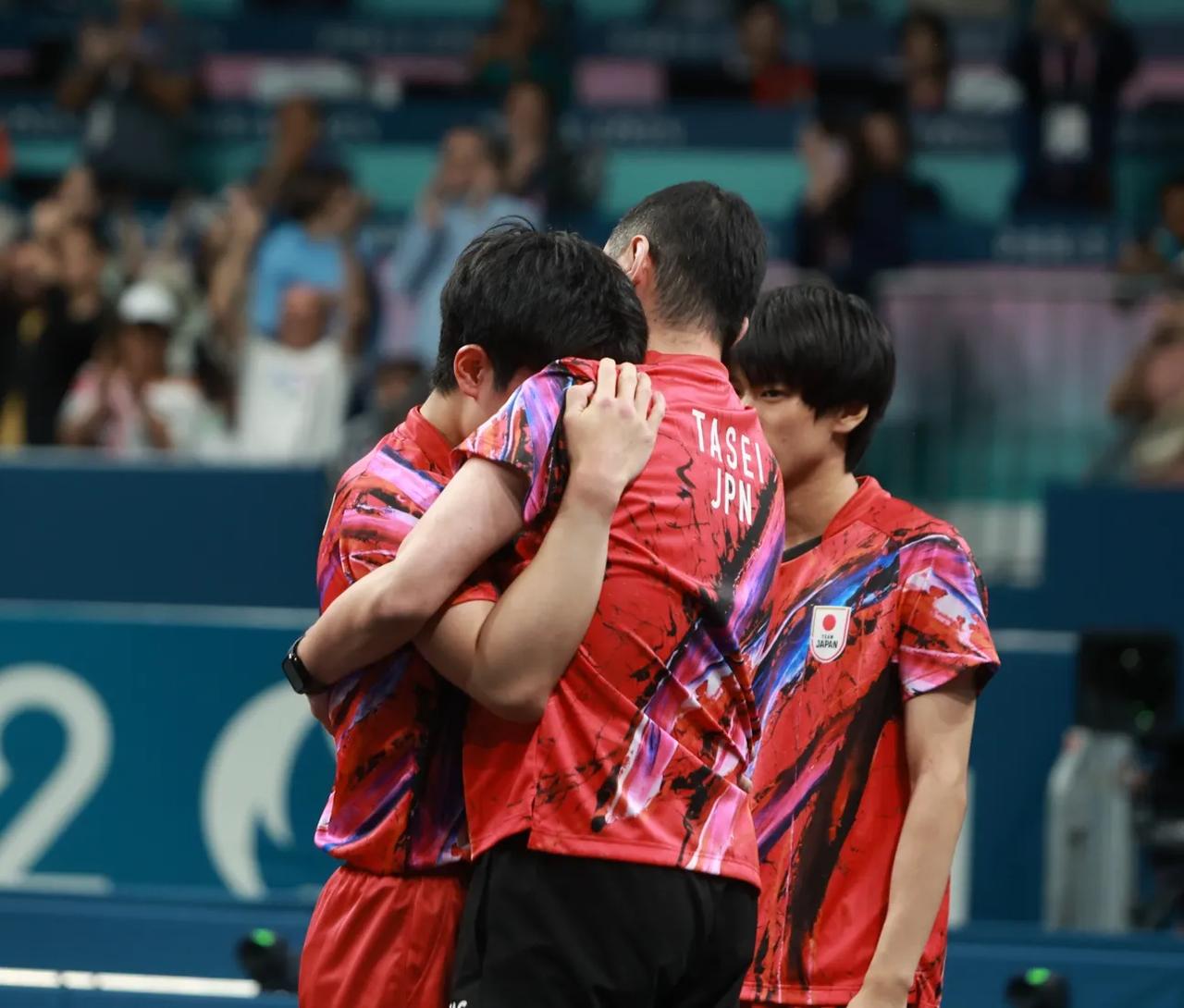 包含法国队力克韩国队，张本智和惊艳四座的词条